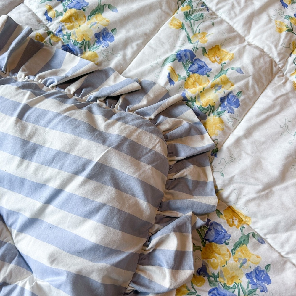 Laura Ashley Sweet Pea Charlotte Comforter Reversible Blue Stripe Twin VTG 90s - Picture 5 of 10